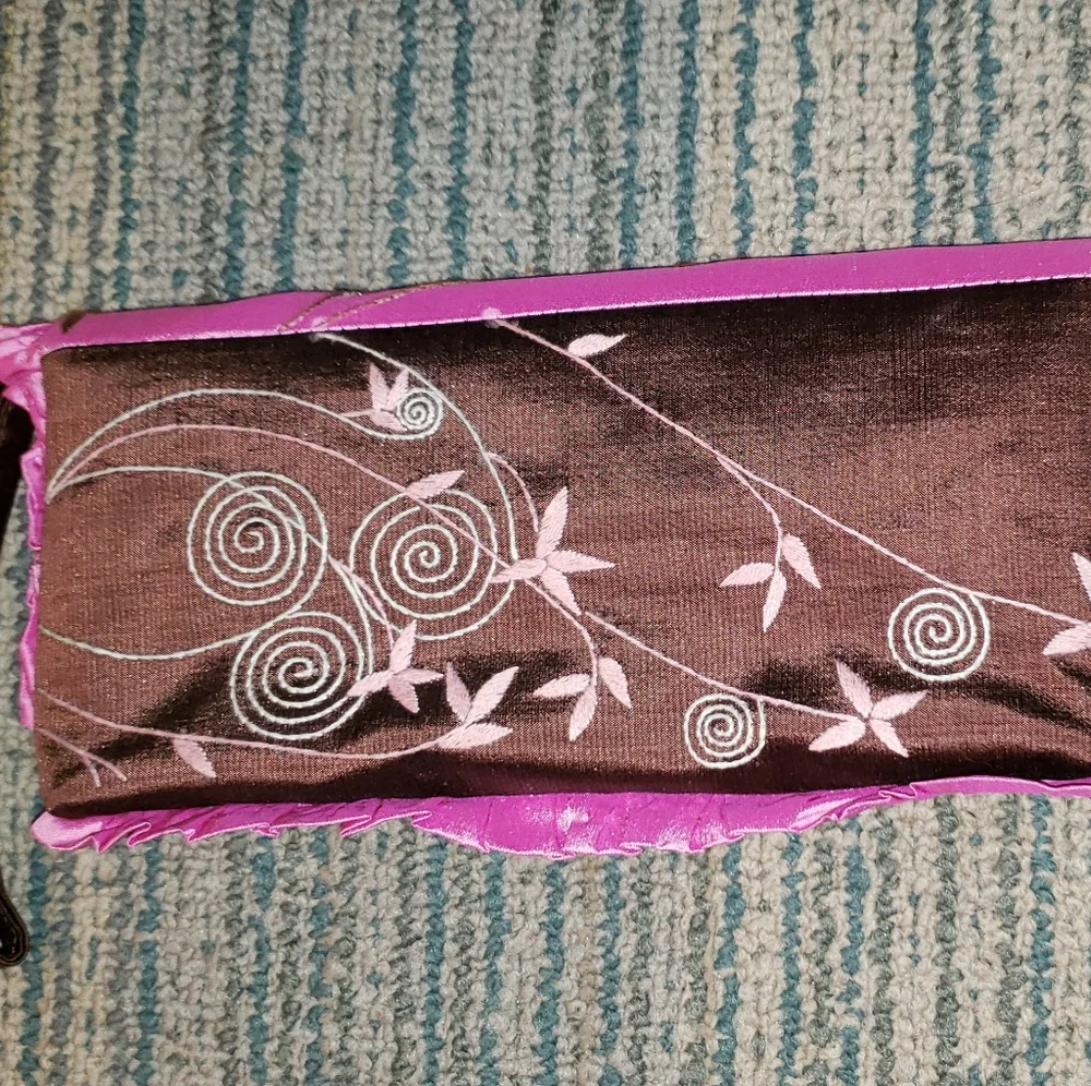 Jelis embroidered Pink And Brown clutch